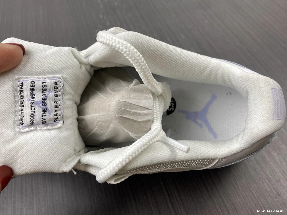 AH7860-101 Air “Pure 11 Violet” Jordan Low 0405